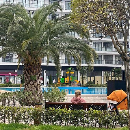 Four Season Apartment Batumi Exterior foto